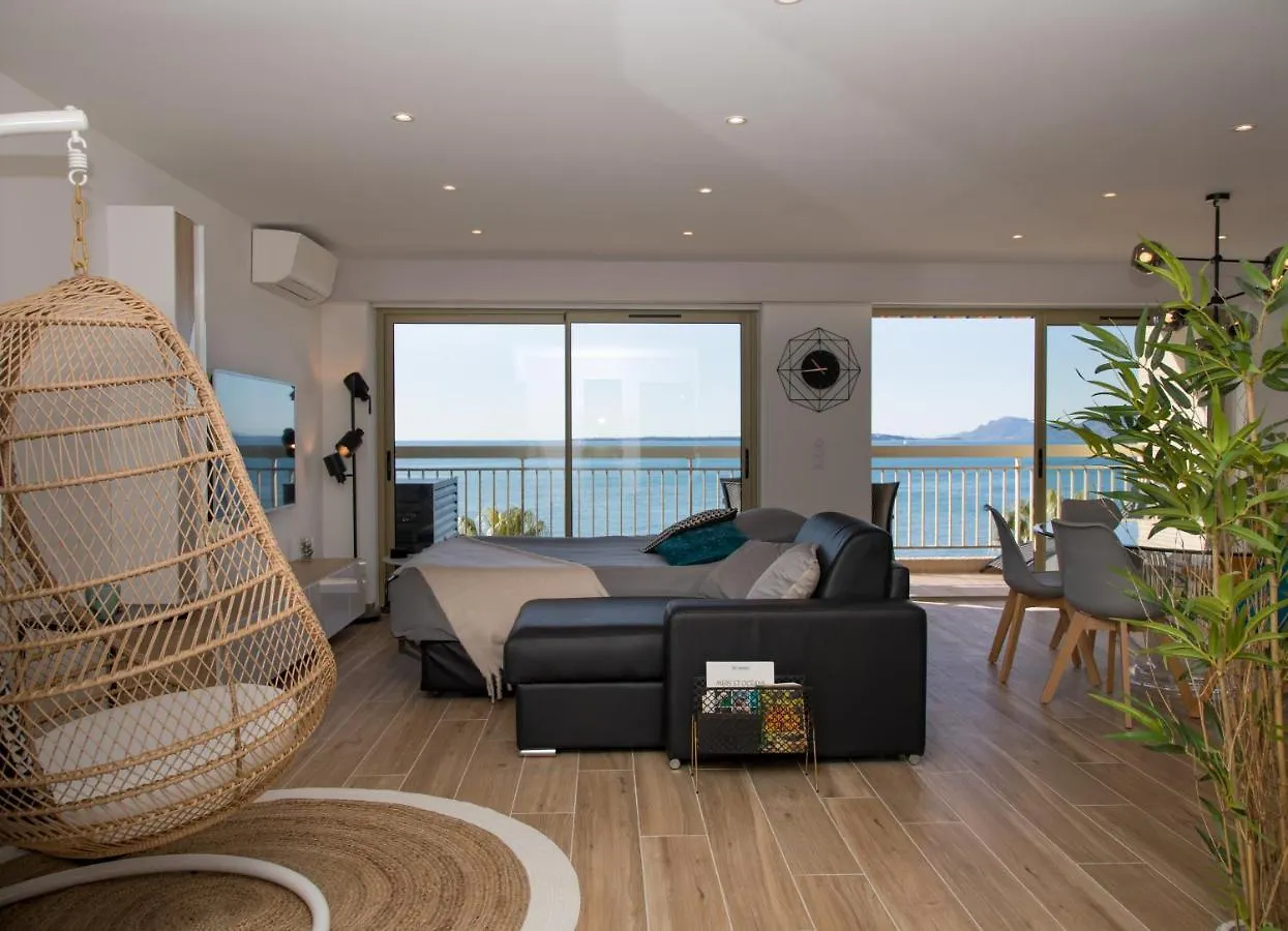 Appartement Vue Mer Panoramique, Clim, Balcon et Plages Antibes France